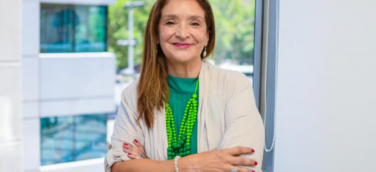 María Soledad Torres: “A veces es necesario mirar más allá de las fronteras para entender lo que ocurre en otros países”