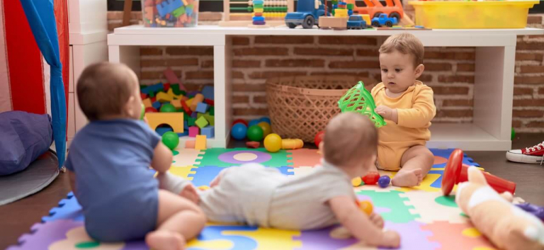 Hacia una ley de sala cuna que no afecte el empleo de padres y madres