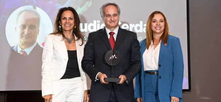 Claudio Cerda, Premio Él Inspira: “Hay que dejar de ver la participación femenina como una métrica de un indicador que hay que cumplir”