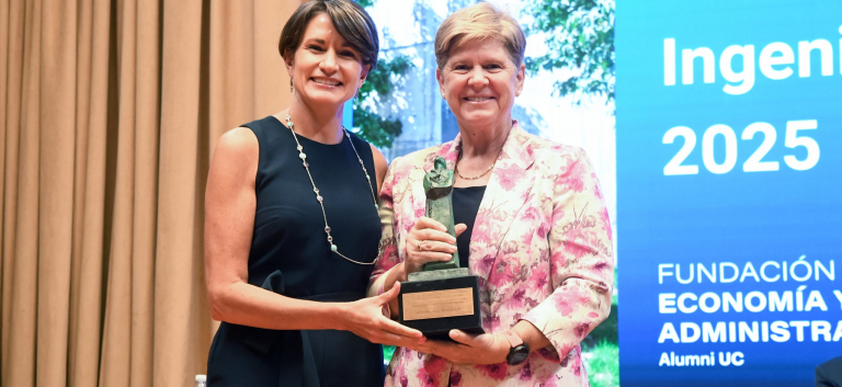 Alejandra Mehech es distinguida por la UC por su trayectoria: “Hoy necesitamos liderazgos que piensen más en el bien común”