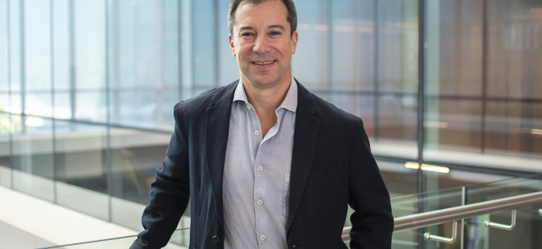 Lucas Palacios: “La gran responsabilidad de las instituciones de educación es flexibilizarse ante un mundo que nos sorprende y se transforma aceleradamente”