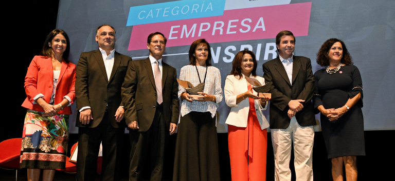 Antofagasta Minerals y Walmart Chile son reconocidas con el premio “Empresa Inspira” por su compromiso con la igualdad de género